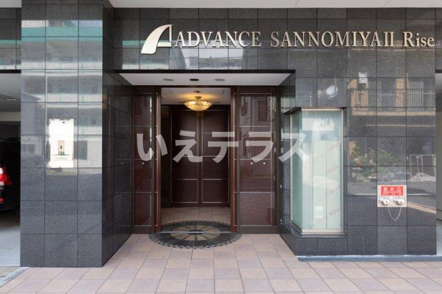 アドバンス三宮Ⅱライズのエントランス