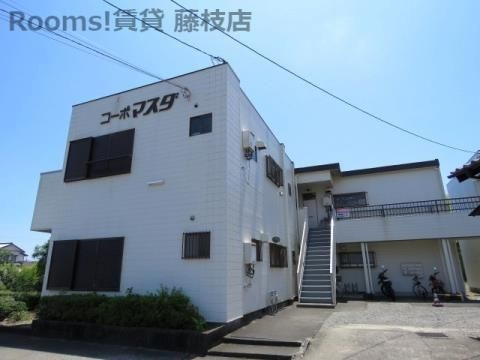 コーポマスダの外観