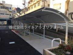 ラフィーネ神戸North Wingの駐車場