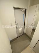 ラフィーネ神戸North Wingの玄関