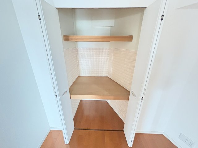 プレサンス新大阪ステーションフロントの収納