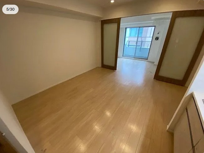 中央区日本橋本町４丁目の賃貸マンションの居間・リビング