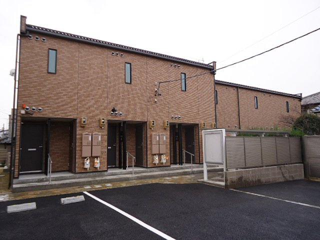 レオネクスト東館の外観