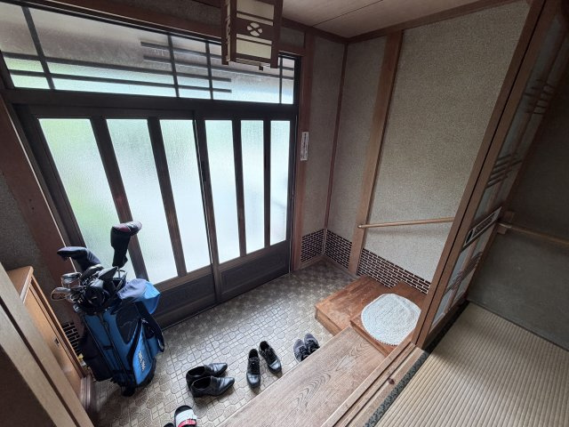 丹波市春日町鹿場の中古一戸建の玄関