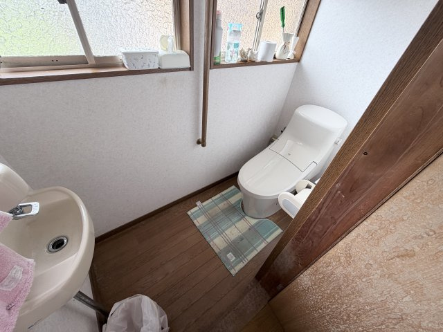 丹波市春日町鹿場の中古一戸建のトイレ