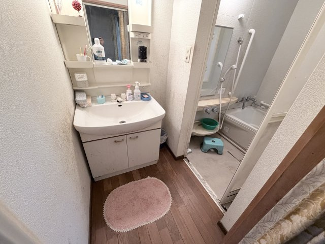 丹波市春日町鹿場の中古一戸建の洗面所