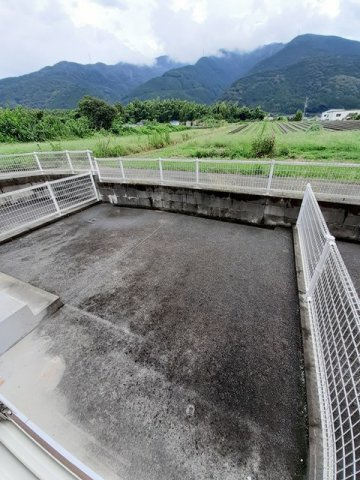 サンリットヒルズの庭