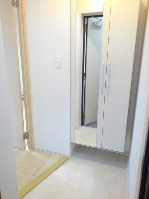 サンライフ文京の玄関
