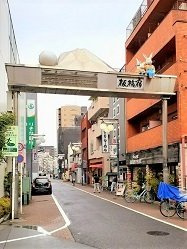 ウエストサイド中山道の周辺|板橋宿不動通り商店街まで98m