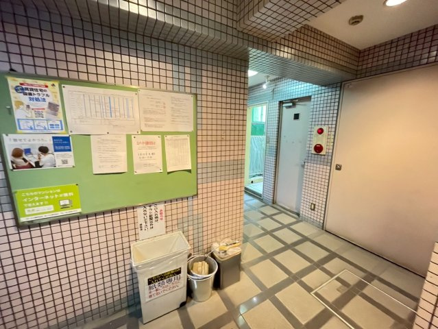 コーニッシュ長瀬のロビー