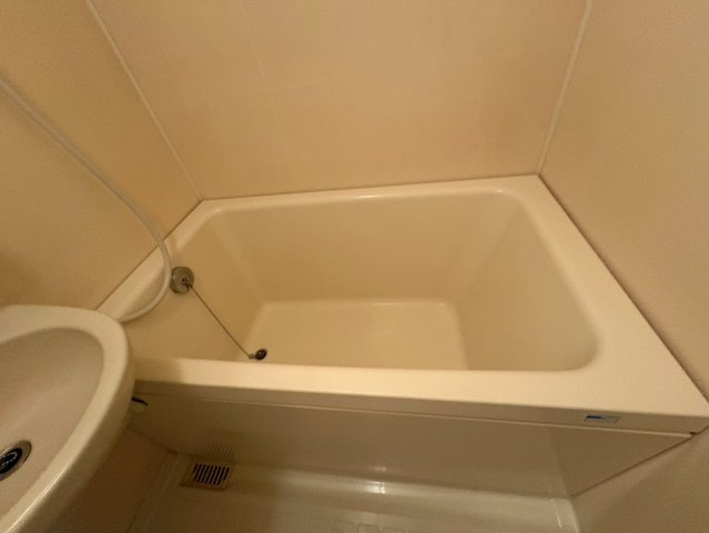 コーニッシュ長瀬の浴室