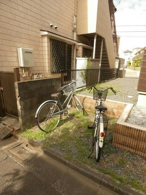 エルヴィスの設備