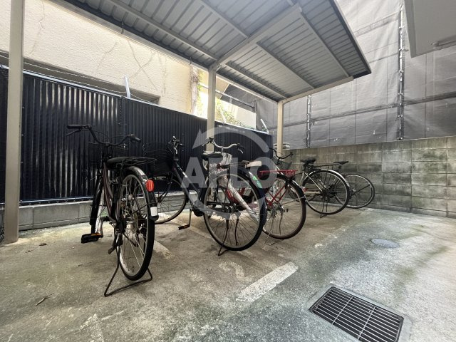 童夢江坂のその他|童夢江坂　駐輪場
