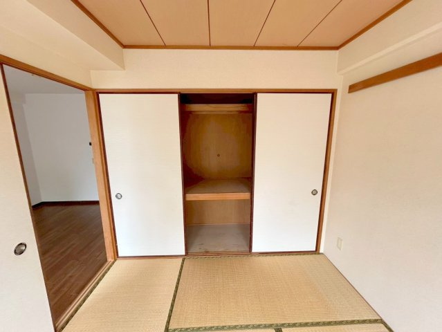 グランドアーバンの和室