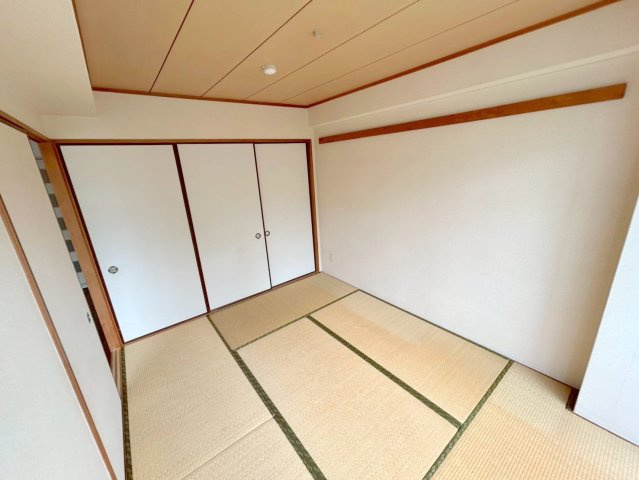 グランドアーバンの和室