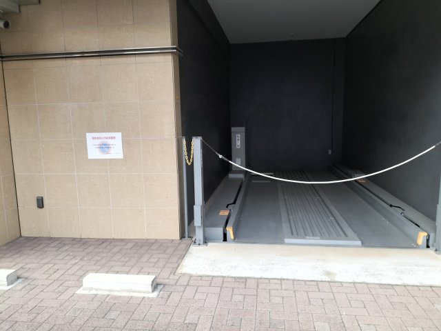 プラウドフラット富士見台の駐車場