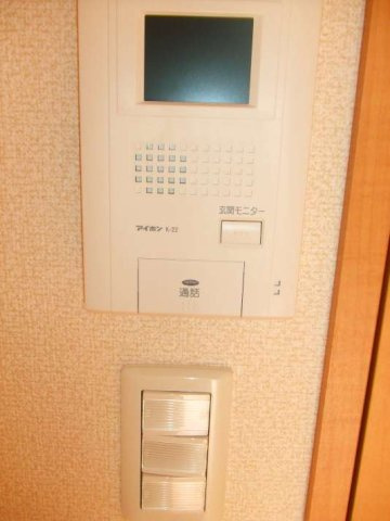 レオパレスファヴォーレのその他|モニター付インターホン