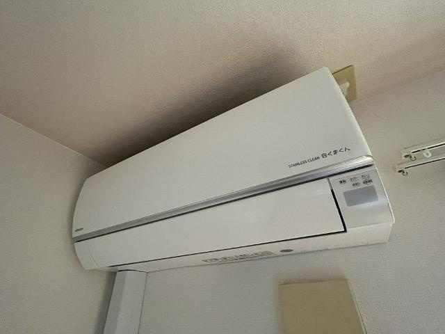 ネオ　シュトラーゼの設備|エアコン洋室5.6帖