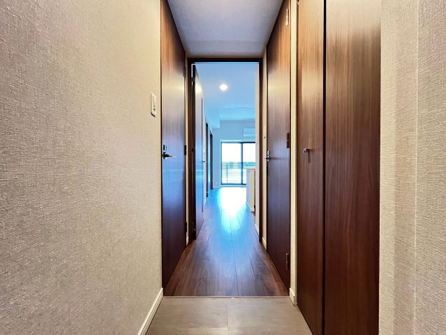 S-RESIDENCE阿波座chiaroの玄関
