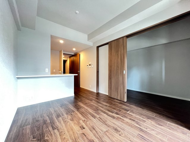 S-RESIDENCE阿波座chiaroの内装