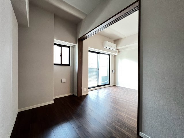S-RESIDENCE阿波座chiaroの洋室
