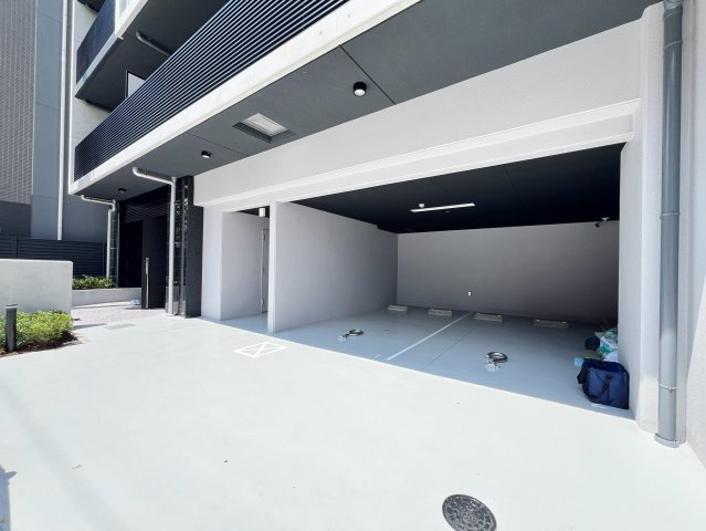 S-RESIDENCE阿波座chiaroの駐車場