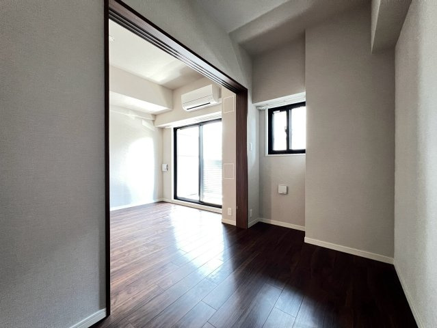 S-RESIDENCE阿波座chiaroの洋室