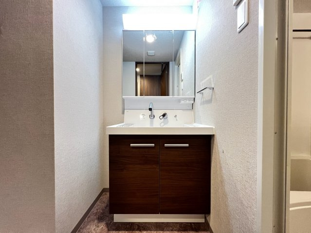 S-RESIDENCE阿波座chiaroの独立洗面台