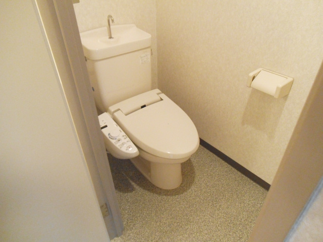 グランドール神谷のトイレ|ウォシュレット付きのトイレです！