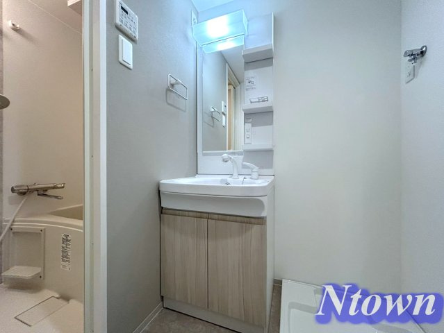 【独立洗面台】 | S-RESIDENCE金山flap(フラップ) | 独立洗面台、朝の身支度には欠かせません