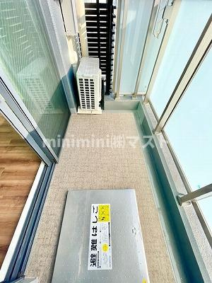 アルティザ南堀江のバルコニー