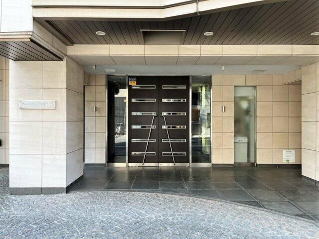 アーバンファースト神楽坂のエントランス