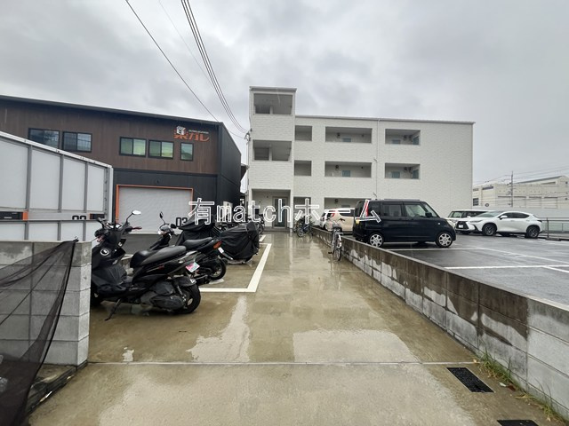ACT池田本町の駐車場