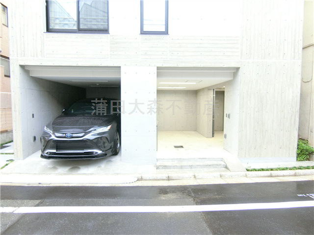 プラティーク下丸子の駐車場|敷地内平置き駐車場