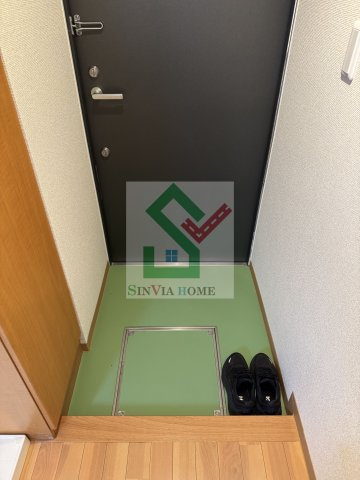 メゾンドクレフの玄関