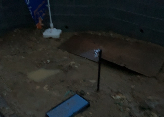 【設備】 | 敷地内には、散水栓や立水栓があります。水道水を直接利用できるため、水を運ぶ手間を省くことが出来ます。大量の水を必要とする洗車作業や清掃などに役立ちます。その他設備とあわせて、現地でご確認ください。