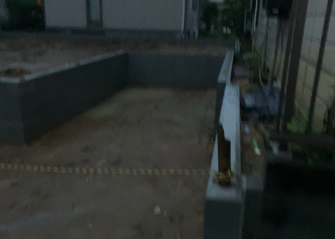 【駐車場】 | 駐車場と明記されていても、最小スペースでつくられた駐車場だと大型車は駐車できなかったり、出入りしにくくなったりする可能性があります。お車のサイズと購入したい物件の駐車場のサイズを現地で確認しましょう。