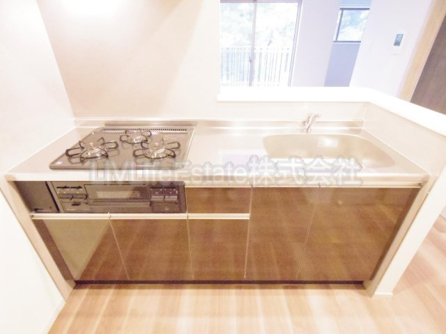 小平市たかの台のアパートのキッチン