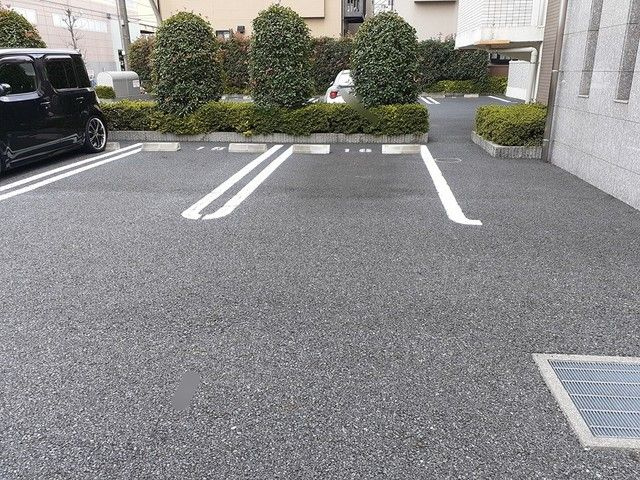グラン・ジュテの駐車場