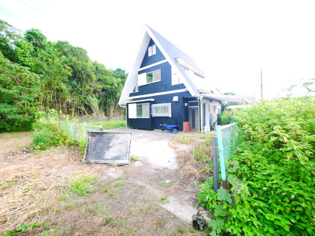 長生郡一宮町一宮　中古戸建の前面道路含む現地写真|内外装リフォーム済み令和8年8月 敷地約78坪 駐車スペース4台分あり サーフスポット車約3分