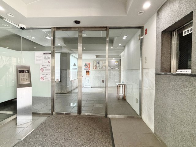 アクシルコート桜台のエントランス|安心のオートロックマンション