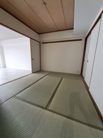 ロイヤル苦楽園の和室