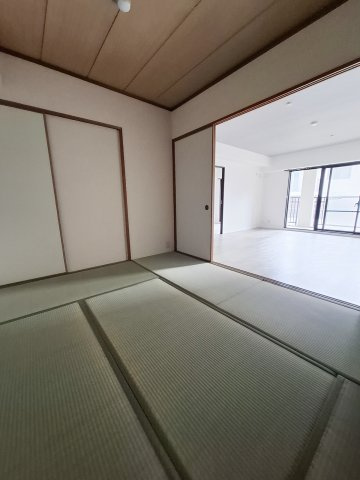 ロイヤル苦楽園の和室