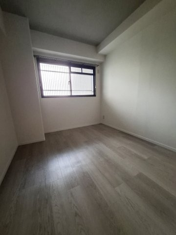 ロイヤル苦楽園の洋室