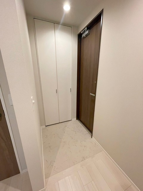コンティーゴの玄関