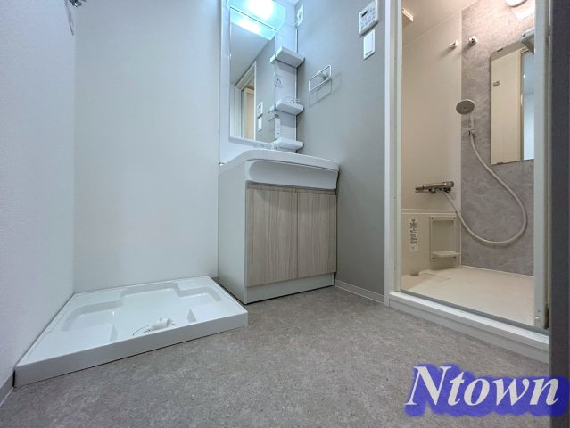 【洗面所】 | S-RESIDENCE金山flap(フラップ) | 広い洗面スペース