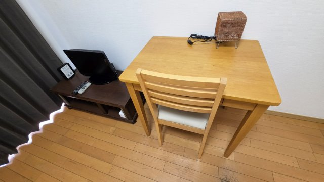 スカイコート浜松町の設備|TVセット・デスク・チェア