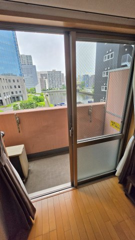 スカイコート浜松町のバルコニー