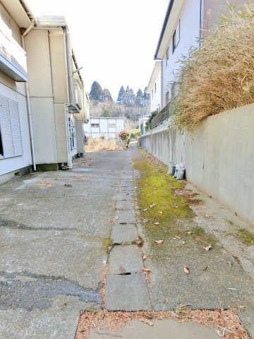 ハイツ板橋の駐車場