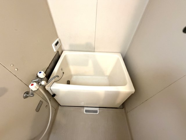 ハイツ板橋の浴室